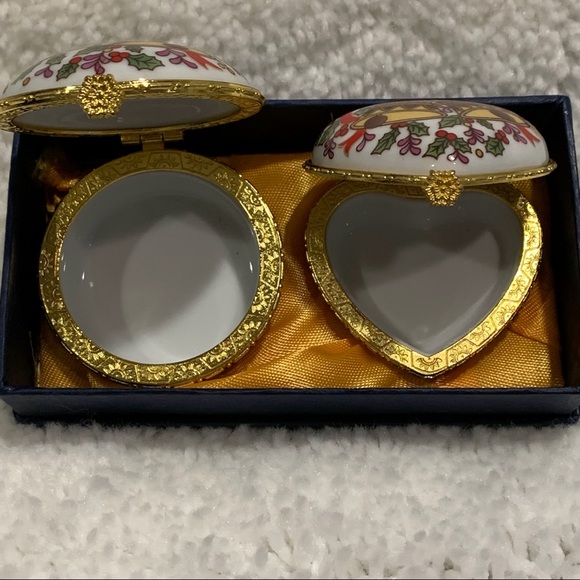 Tiny Christmas gilded treasure boxes. - Picture 4 of 6